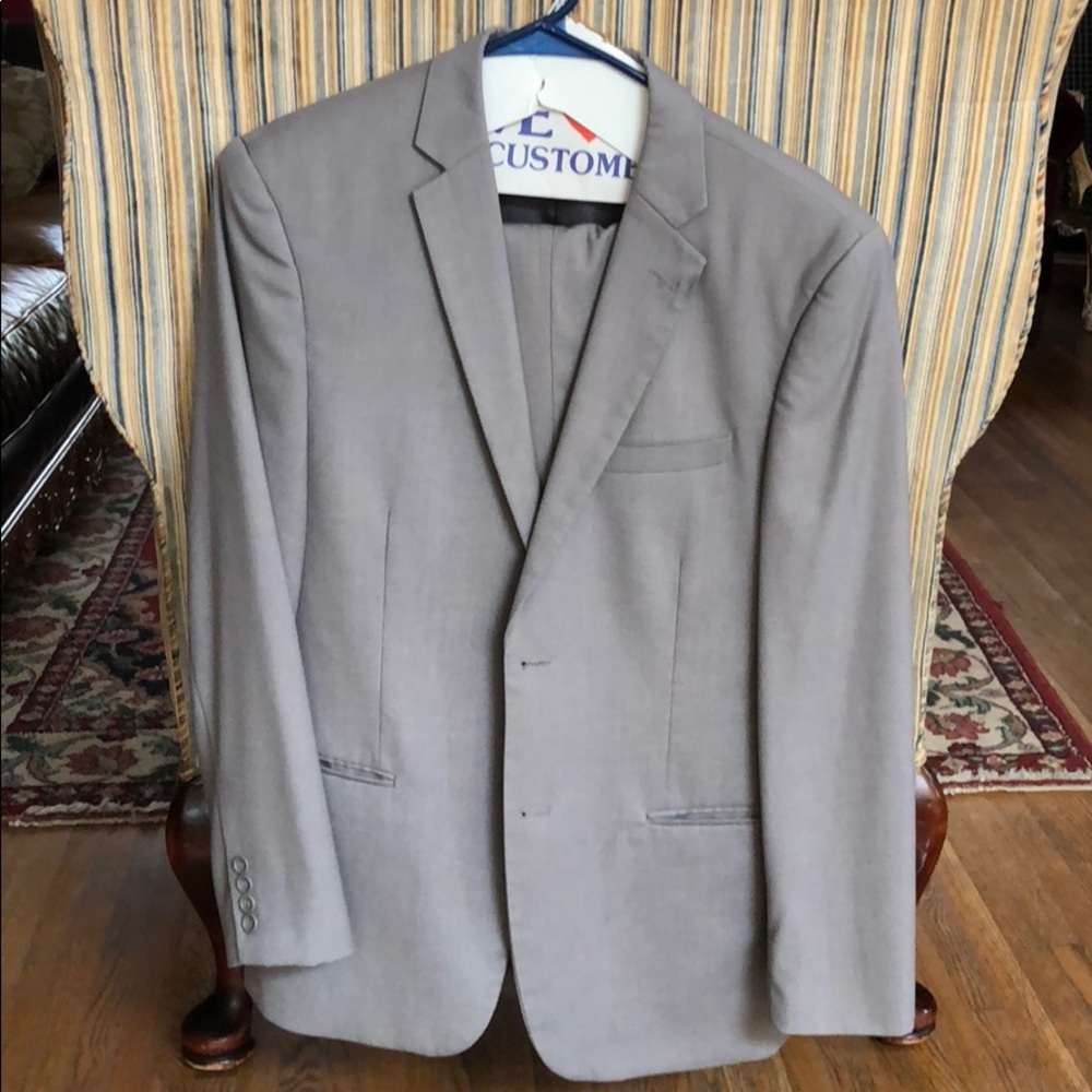 Men’s Suit